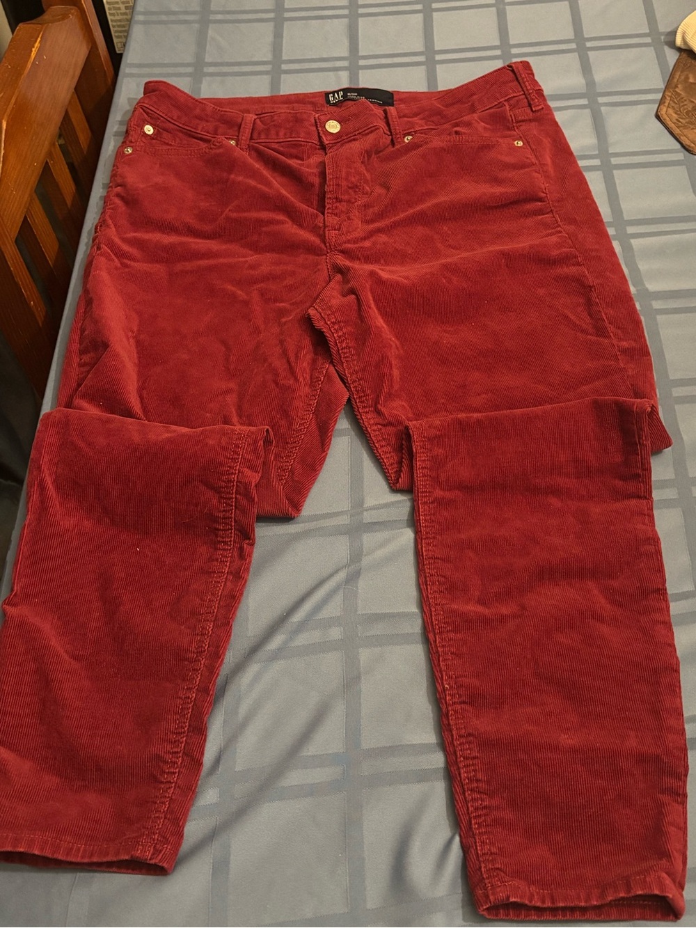 GAP Womens Red Corduroy Jeans - Classic Fit